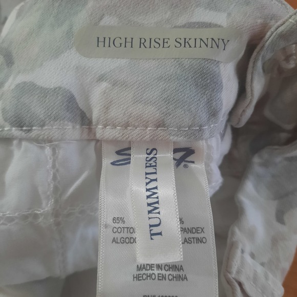 Seven7 Womens White With Muted Floral Print Mid Rise Skinny Jeans Size 8 - Picture 7 of 10